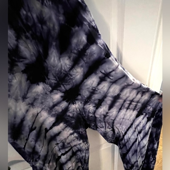 Tie dye jump suit with backless halter - Picture 4 of 6